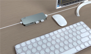 中兴推出鼠标大小的电脑：仅重55克 可塞进衣服口袋电脑DIY圈-电脑DIY,一个分享电脑DIY硬件,电脑软件,软件素材资源,各类教程的博客-鑫屿翔网络电脑DIY圈