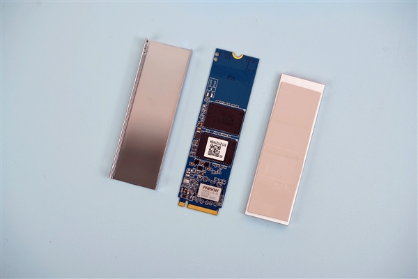 高性价比PCIE 4.0！影驰星曜X4 1TB SSD图赏