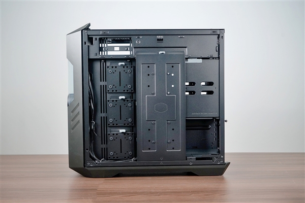 2999元！酷冷至尊超级机箱HAF 700 EVO图赏：自带显示屏
