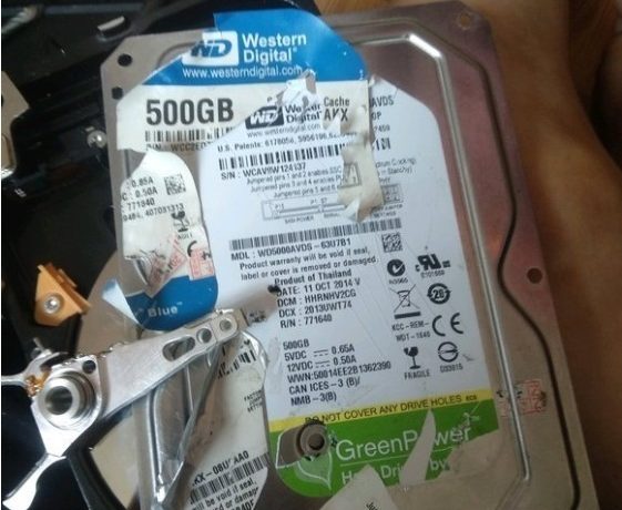 硬盘黑色产业链揭秘:每年1000万块翻新盘 你中招了吗?缩略图 硬盘黑色产业链揭秘:每年1000万块翻新盘 你中招了吗?