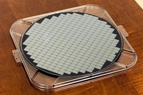 Intel 14代酷睿第一次公开亮相！奇特的6+8+2核心、22线程电脑DIY圈-电脑DIY,一个分享电脑DIY硬件,电脑软件,软件素材资源,各类教程的博客-鑫屿翔网络电脑DIY圈