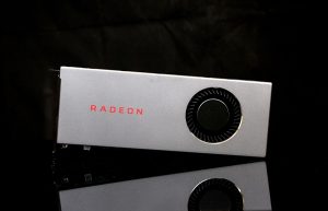 AMD好尴尬：《赛博朋克2077：往日之影》Linux性能远胜Win11 31％